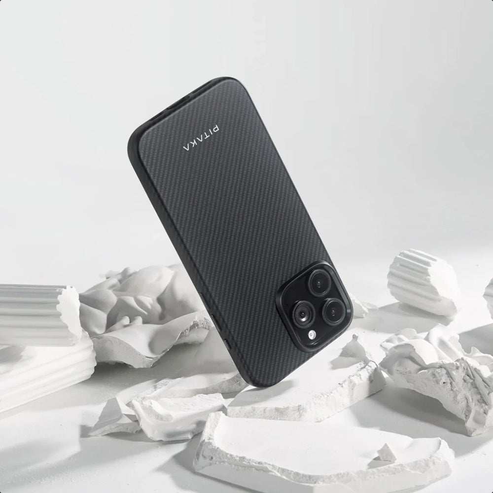 Pitaka Military-Grade Classic Serisi iPhone 16 Pro M-safe Şarj Özellikli Aramid Fiber Black-Grey Twill Kılıf Pitaka Military-Grade Classic Serisi iPhone 16 Pro M-safe Şarj Özellikli Aramid Fiber Black-Grey Twill Kılıf